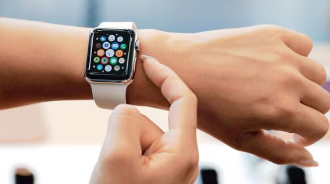 Kisah Peneliti yang Selamat dari Kematian Berkat Apple Watch: Okezone Techno